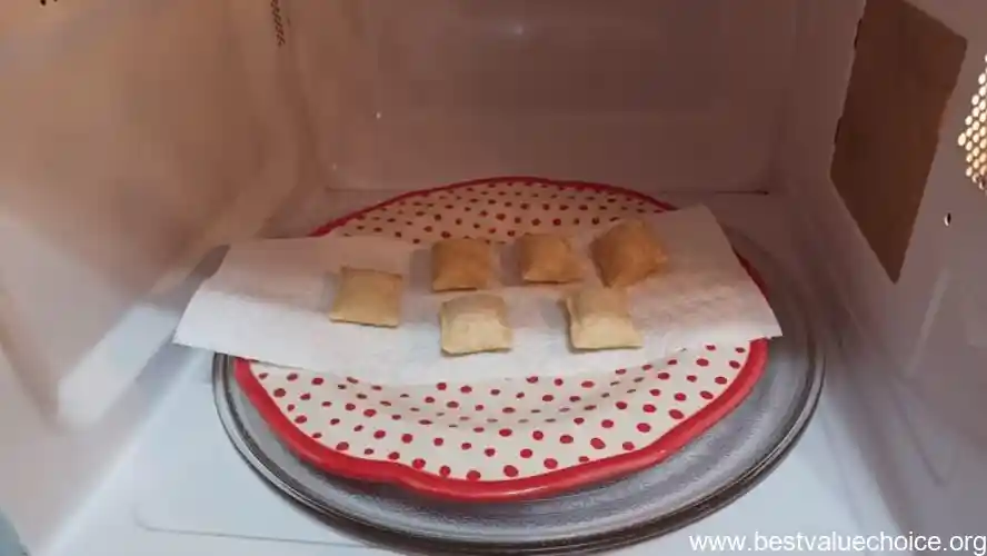 how long to cook pizza rolls in the microwave